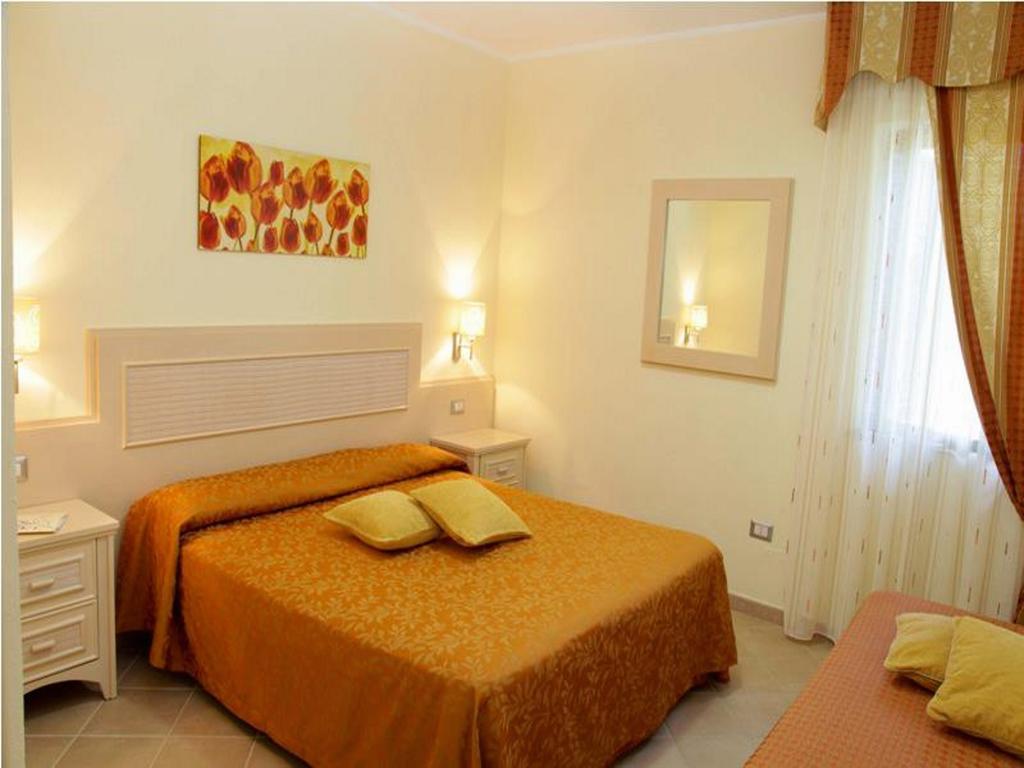 Hotel Blu Tropical Zambrone Habitación foto