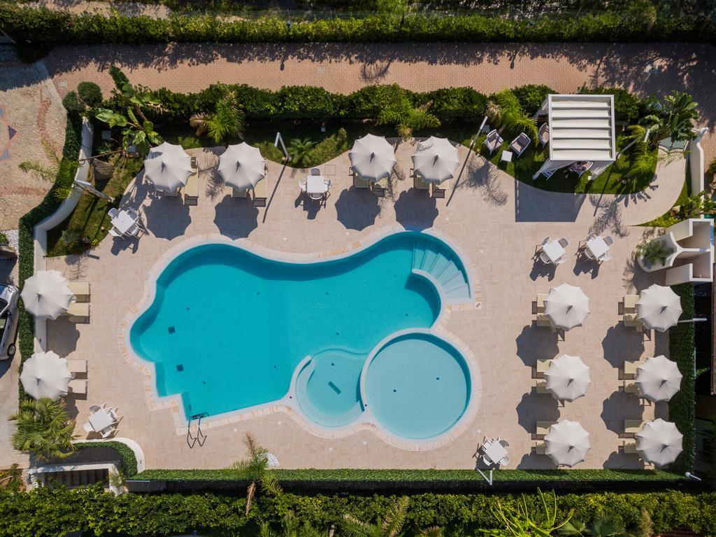Hotel Blu Tropical Zambrone Exterior foto